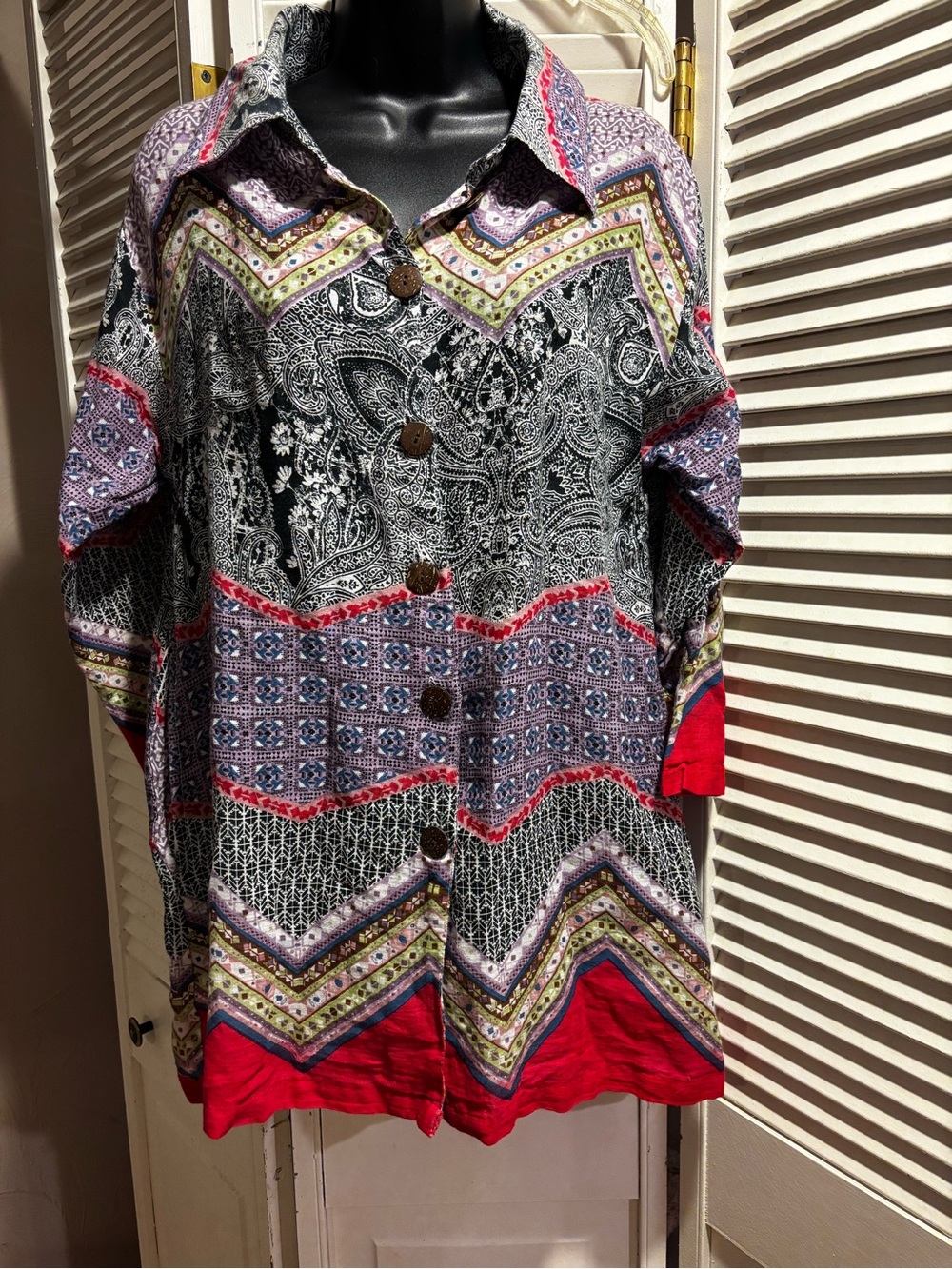 Women’s Button-Down Printed Shirt — Red & Black